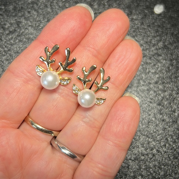 3/$25 Pearl Reindeer Stud Earrings - Picture 1 of 4